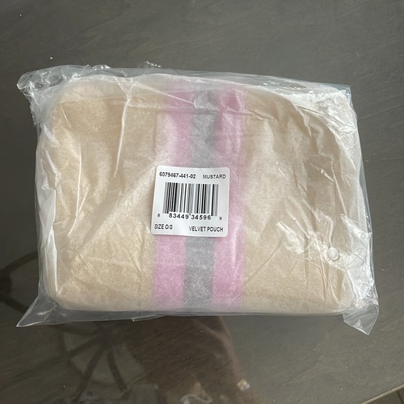 Neiman Marcus Velvet Pouch - Picture 14 of 15